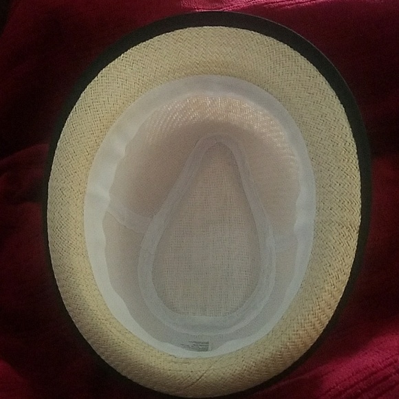 Claire's Hat - Picture 4 of 4